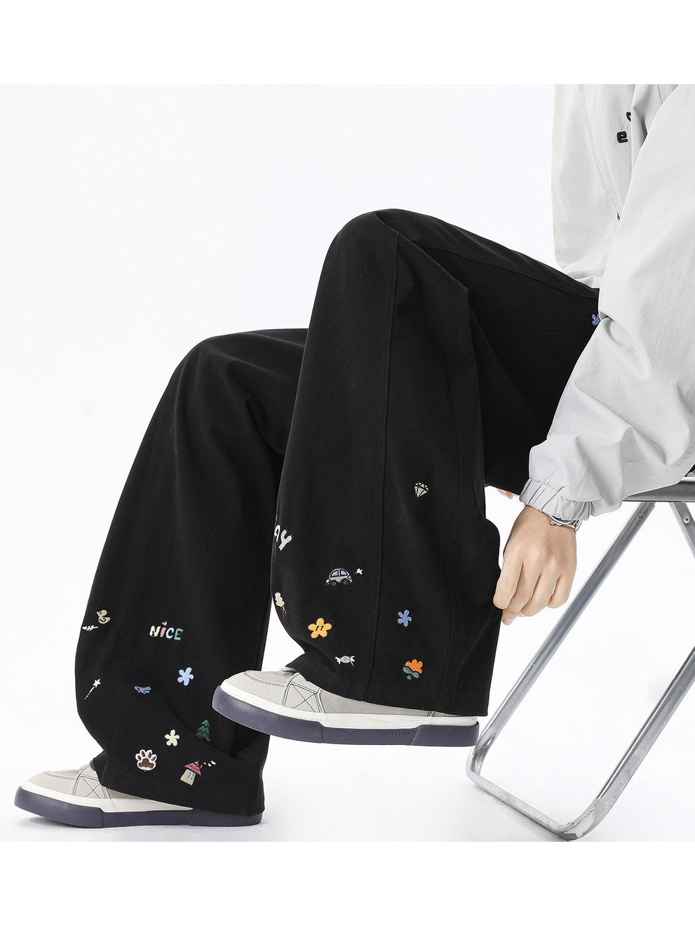 Ace Jolun Street‑Brand Cartoon‑Embroidered Curved‑Cut Cargo Pants