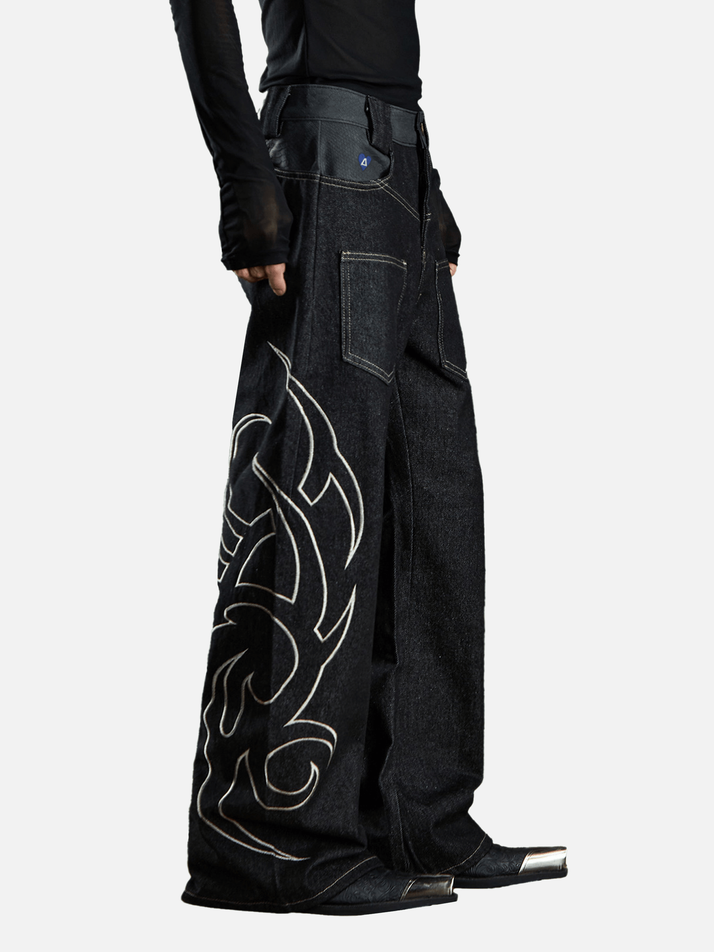 Jeans holgados con bordado Aelfric Eden