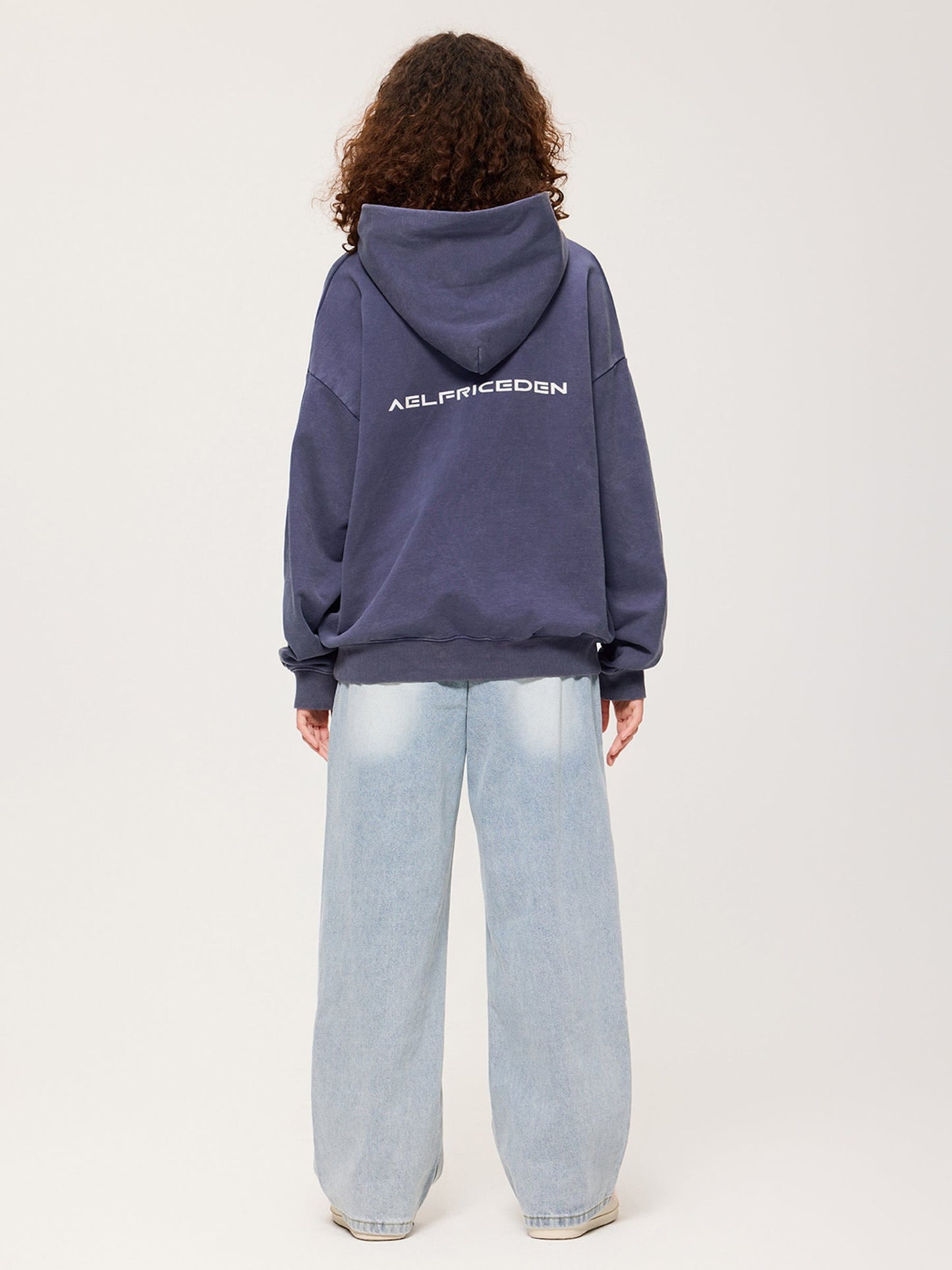 Sudadera con capucha extragrande con estampado de estrellas borrosas de Aelfric Eden