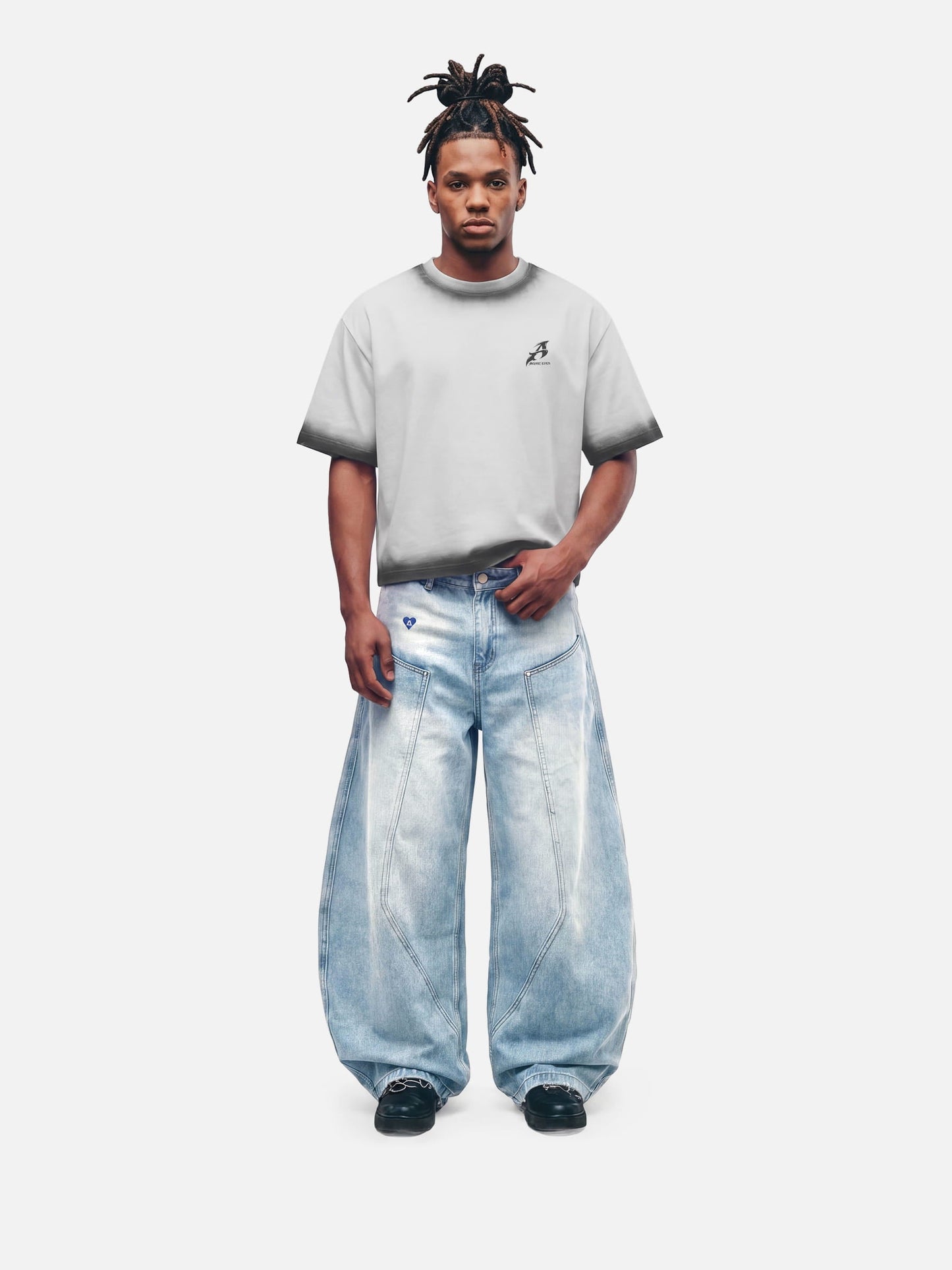 Jeans holgados Aelfric Eden con paneles de costura.