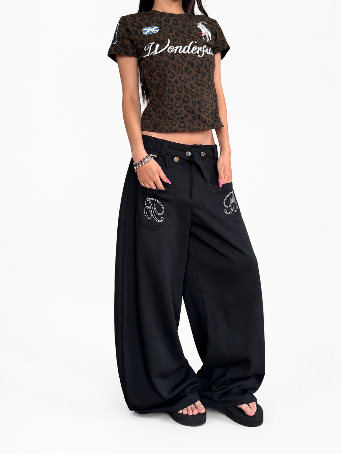 Ace Jolun black wide-leg sweatpants front view