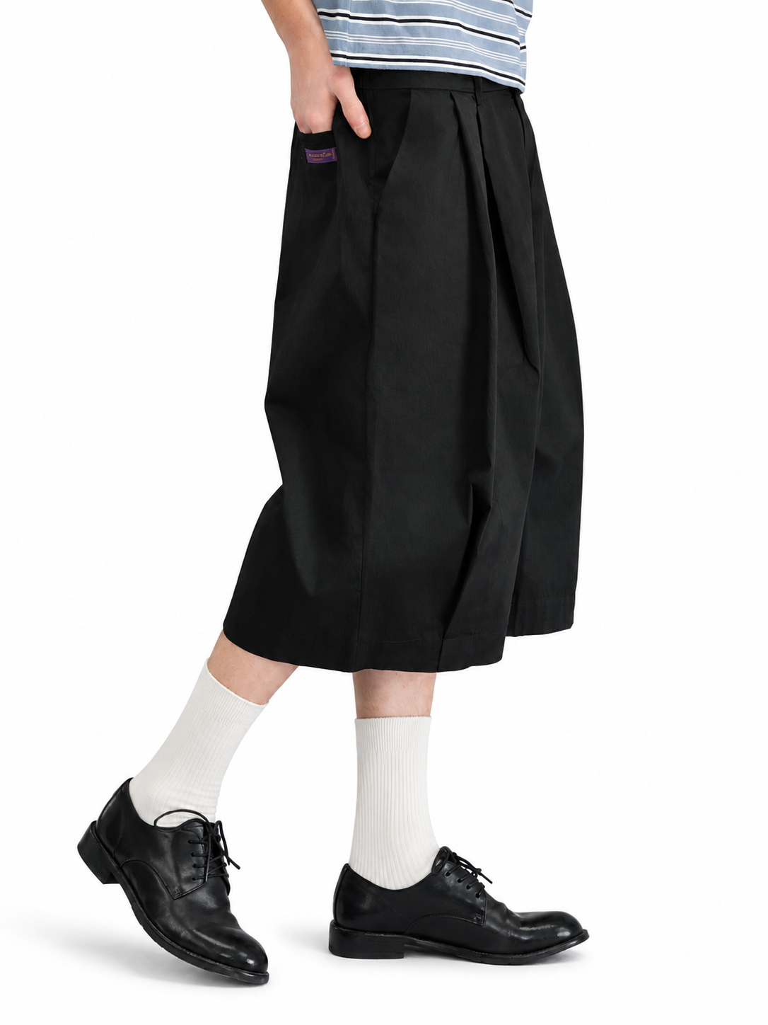 Ace Jolun black cropped wide-leg trousers side view