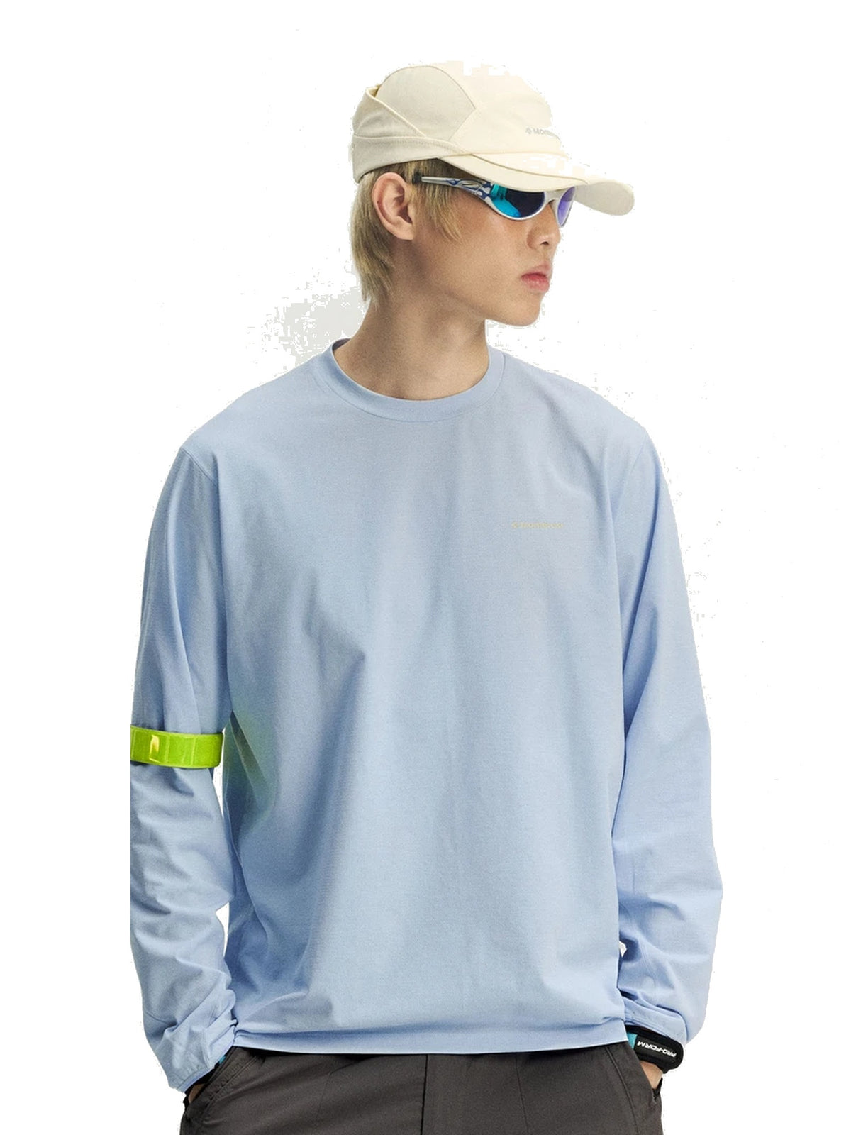 Relaxed Performance Logo Long-Sleeve T-Shirt product image